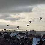 With Cityscape Views & Private Parking * Bristol
