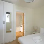 With Cityscape Views & Private Parking * Bristol